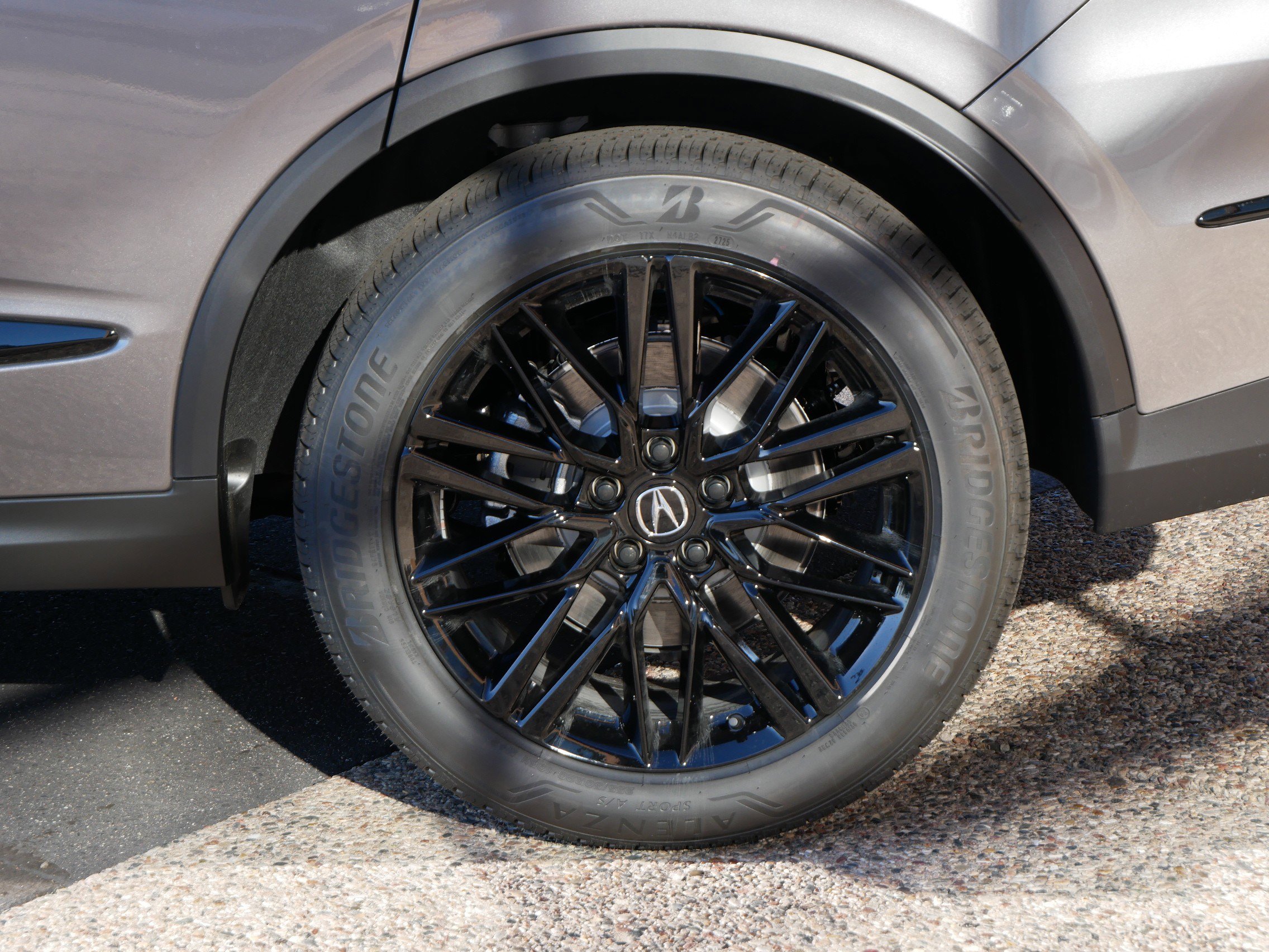 2026 Acura MDX SH-AWD A-Spec Advance photo 3