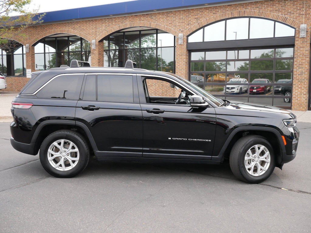 Used 2023 Jeep Grand Cherokee Limited SUV