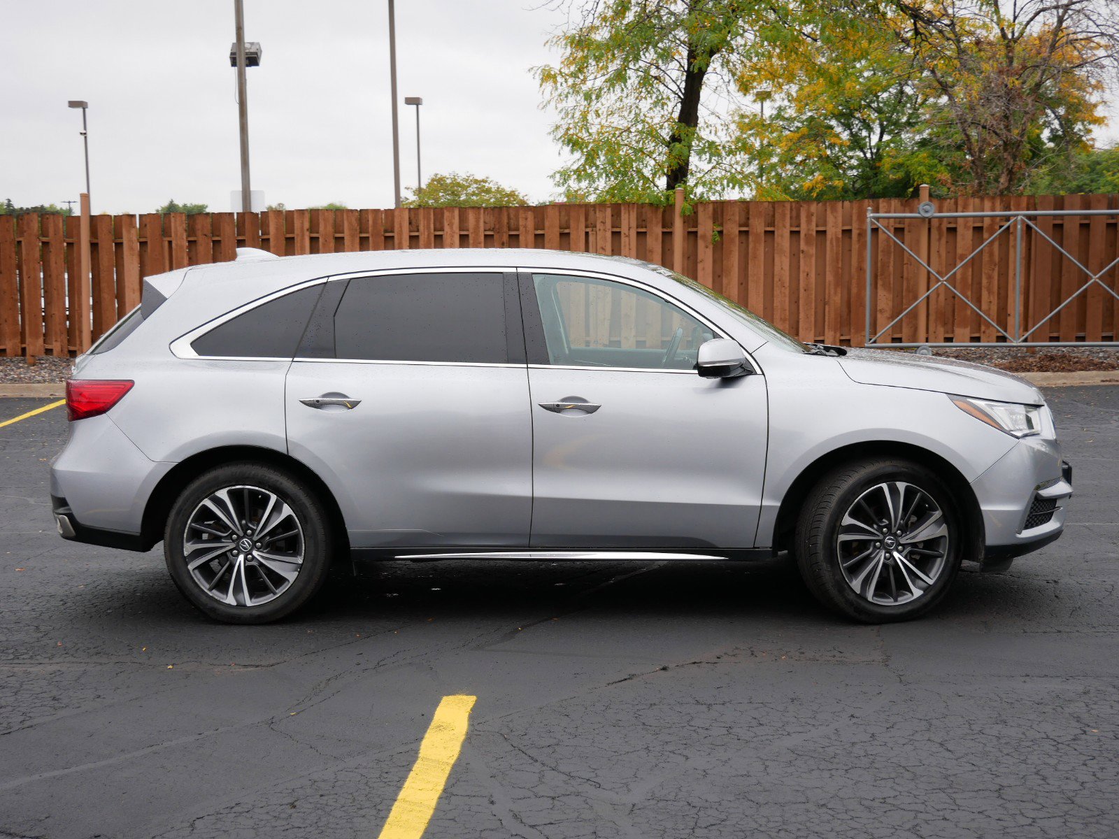 Used 2020 Acura MDX Technology Package with VIN 5J8YD4H51LL005050 for sale in Saint Paul, Minnesota