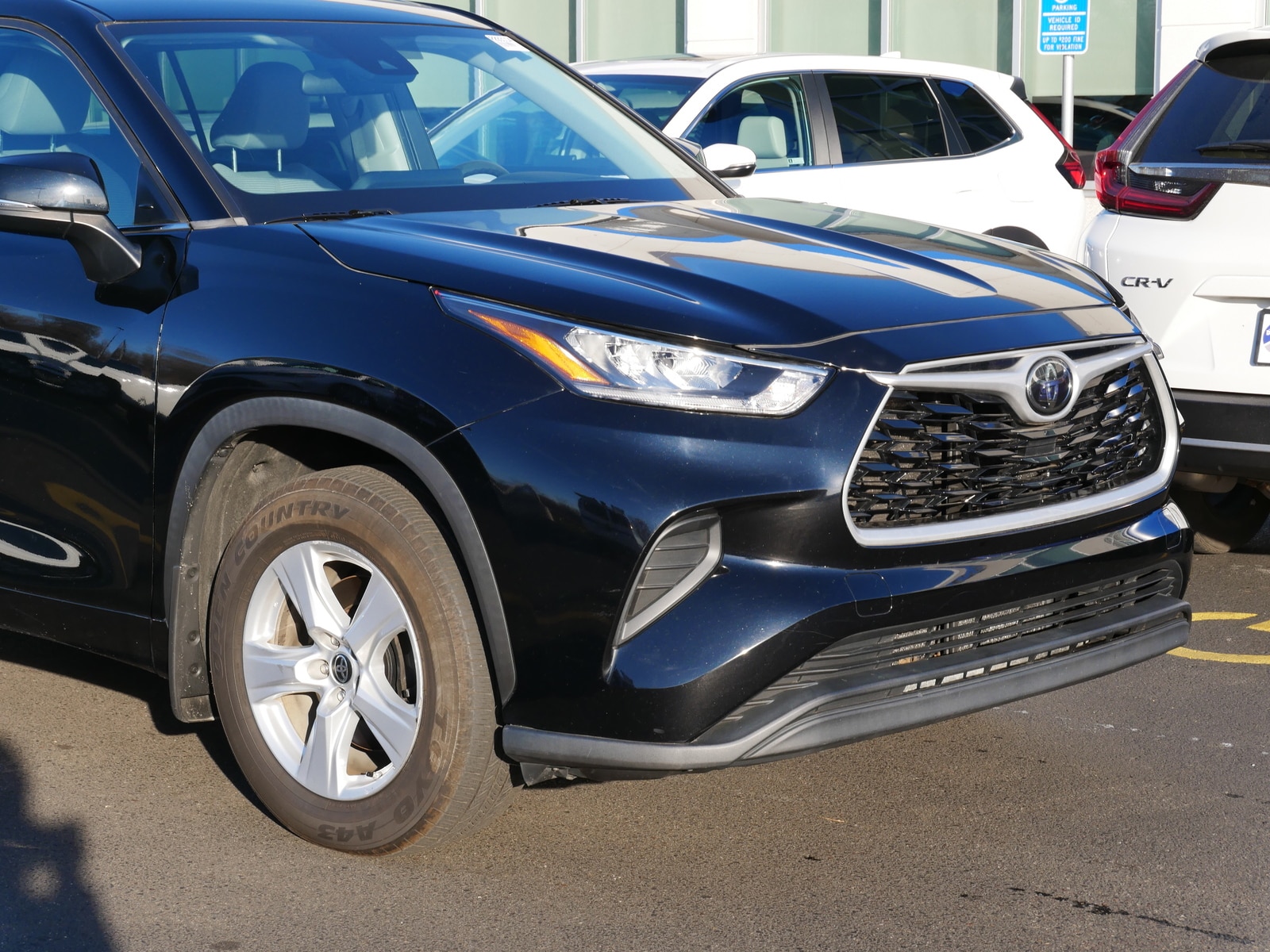 Used 2020 Toyota Highlander L with VIN 5TDCZRBH1LS507937 for sale in Saint Paul, MN