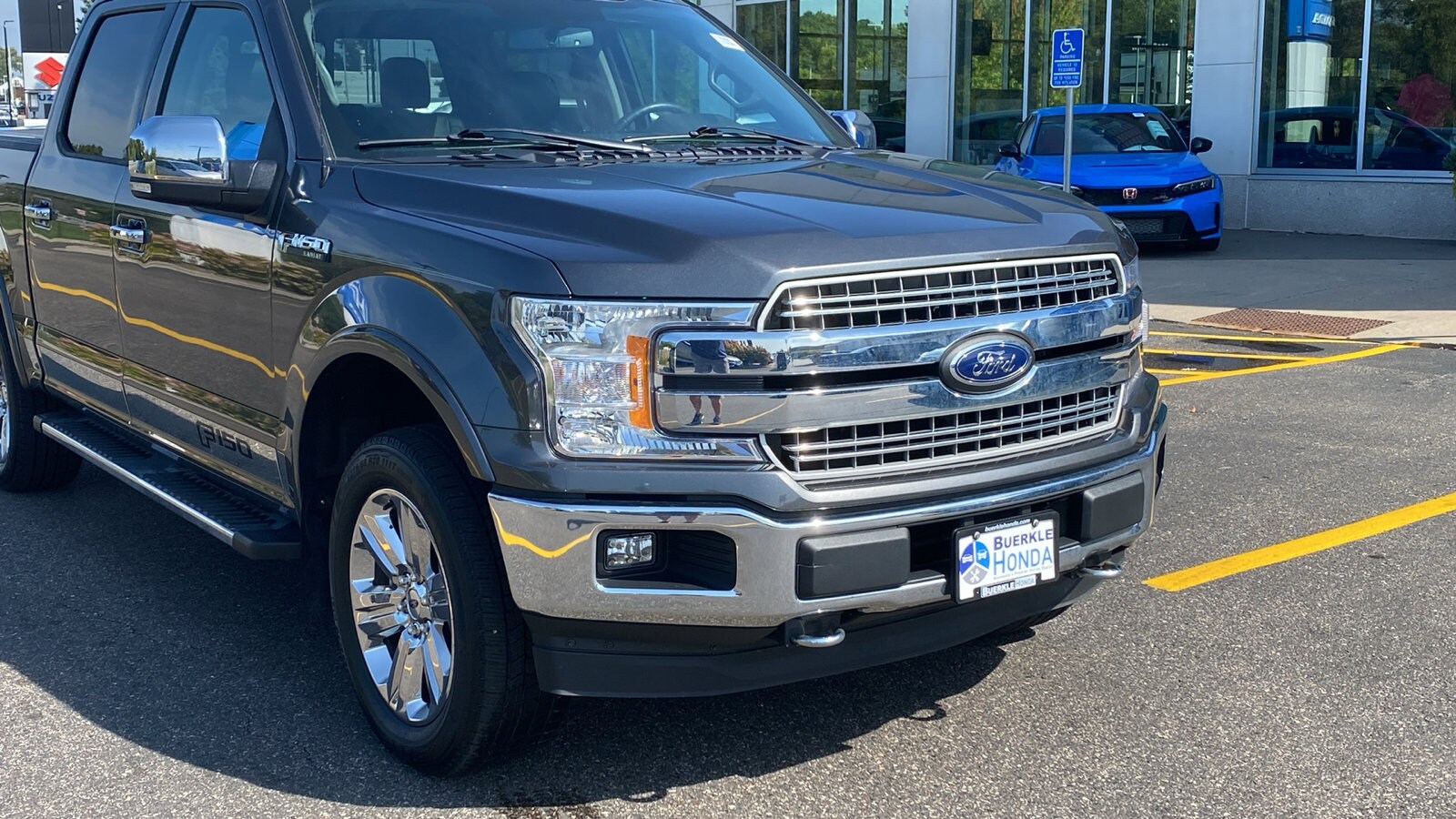 2018 Ford F-150 Lariat photo 2