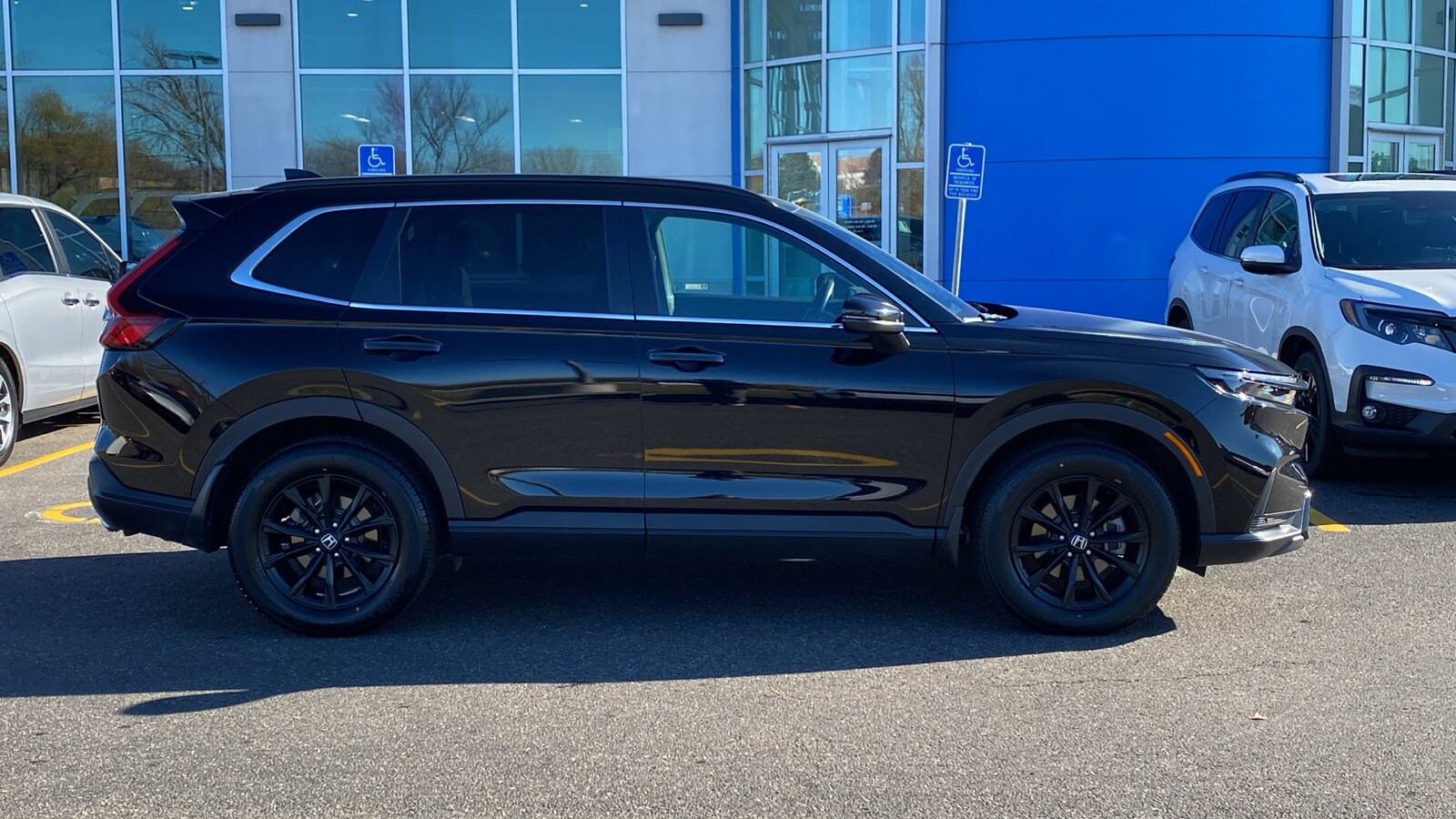 2024 Honda CR-V Hybrid Sport-L photo 3