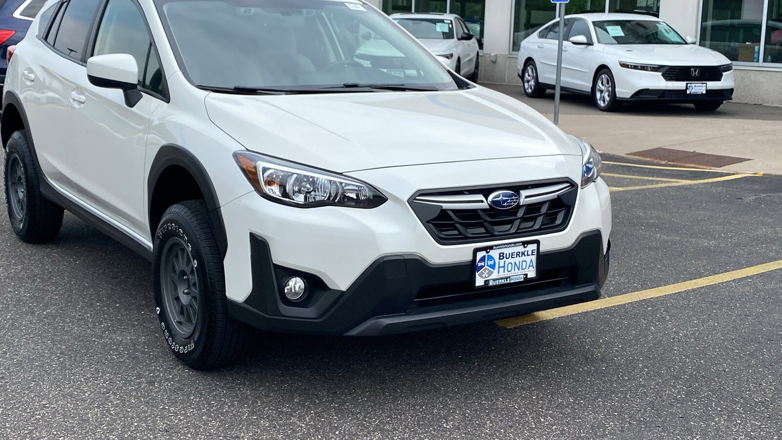 2021 Subaru Crosstrek Premium photo 2