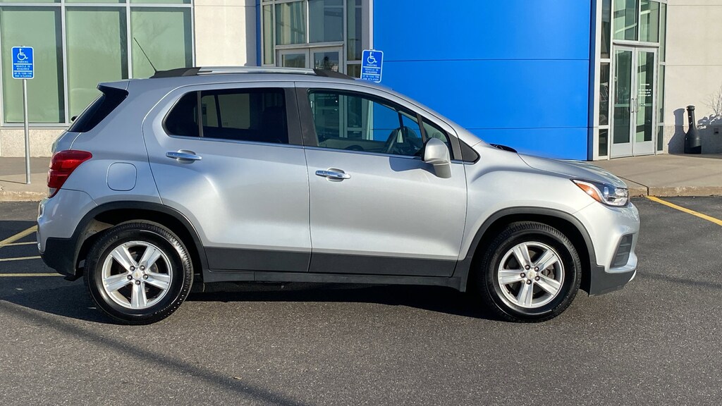 Used 2017 Chevrolet Trax LT FWD LT