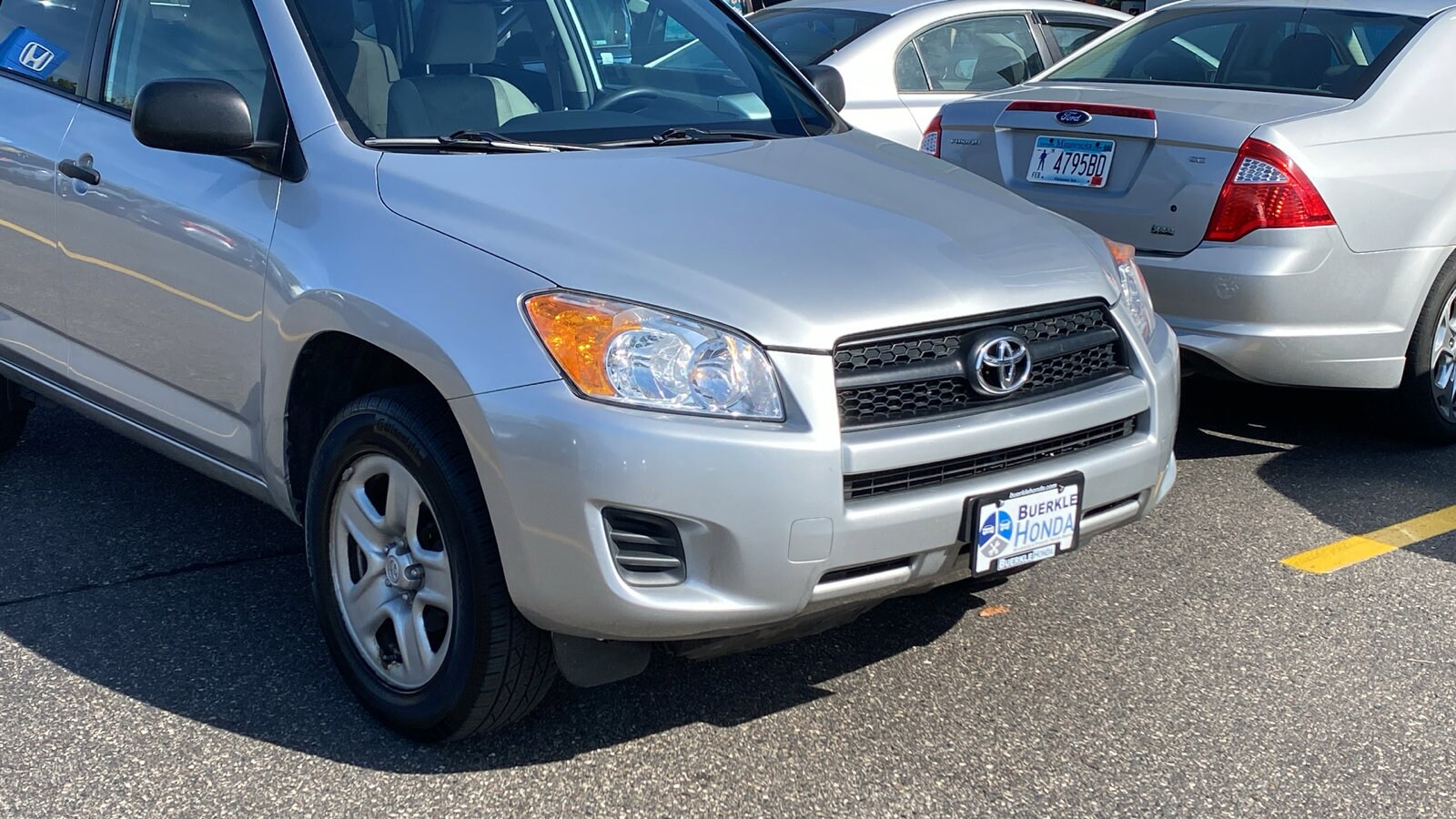 2011 Toyota RAV4 photo 2