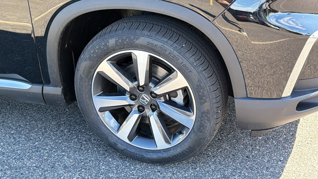 Certified 2025 Honda Pilot Elite Elite AWD