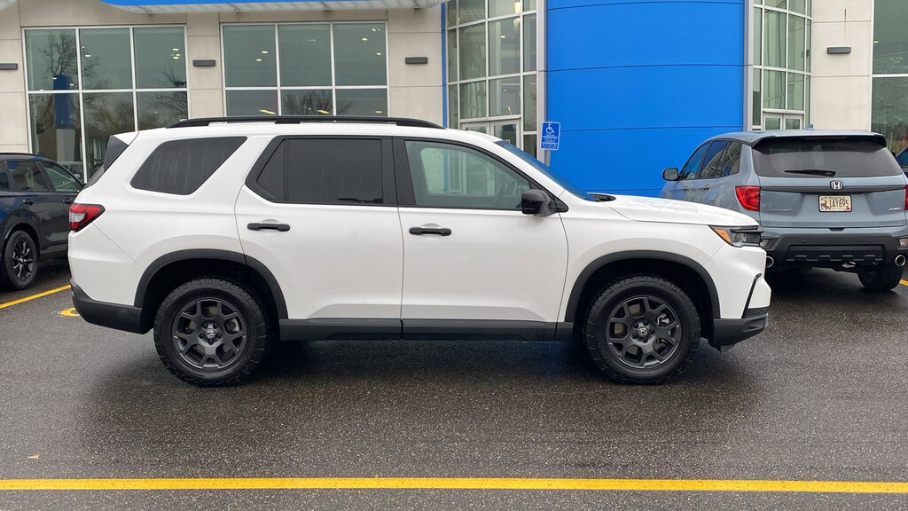 Certified 2025 Honda Pilot TrailSport TrailSport AWD