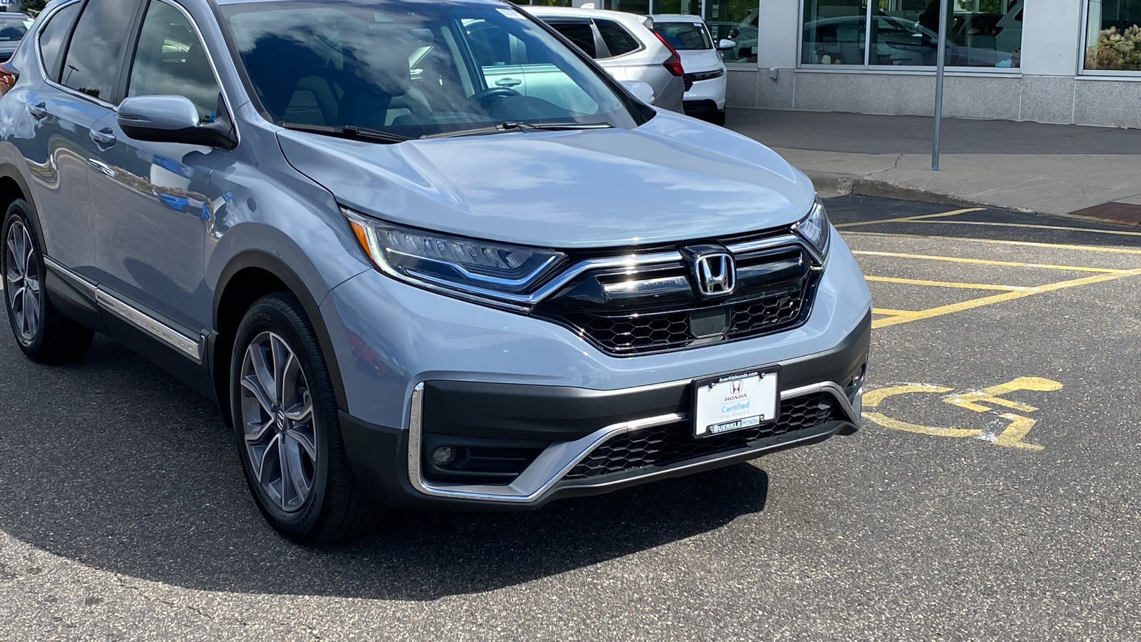 Certified 2022 Honda CR-V Touring with VIN 7FARW2H95NE052094 for sale in Vadnais Heights, Minnesota