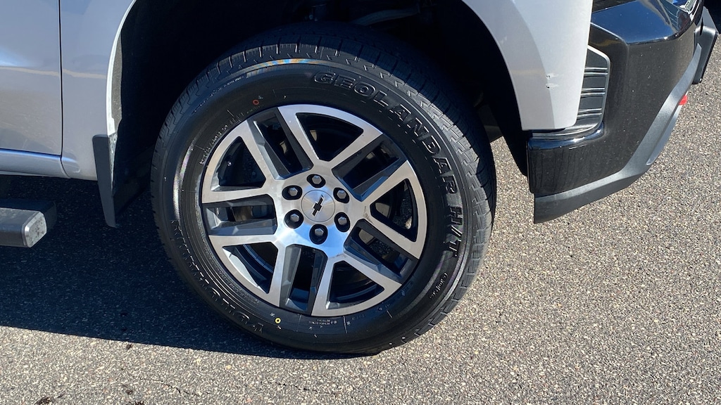 Used 2020 Chevrolet Silverado 1500 Custom Trail Boss 4WD Crew Cab 147 Custom Trail Boss