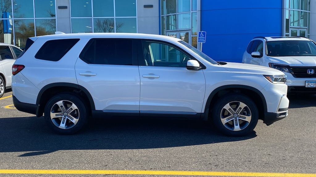 Certified 2023 Honda Pilot EX-L 7 Passenger EX-L 7 Passenger AWD