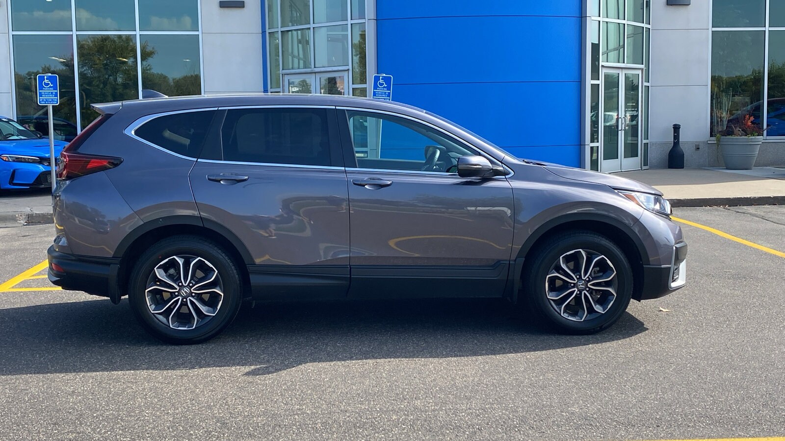 2022 Honda CR-V EX photo 2