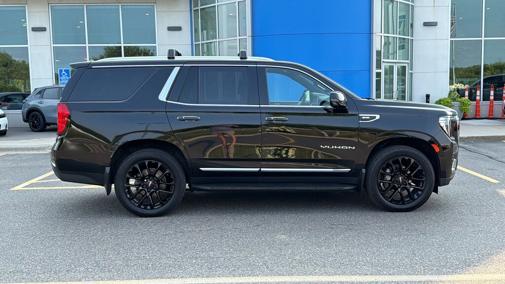 Used 2022 GMC Yukon SLT 4WD SLT