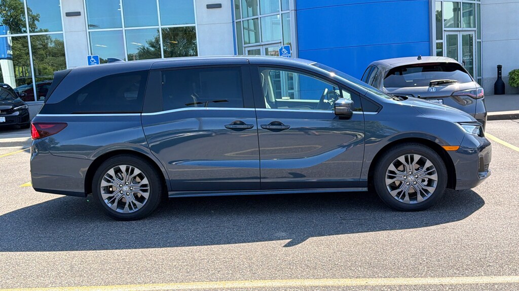 Certified 2026 Honda Odyssey Touring Touring Auto
