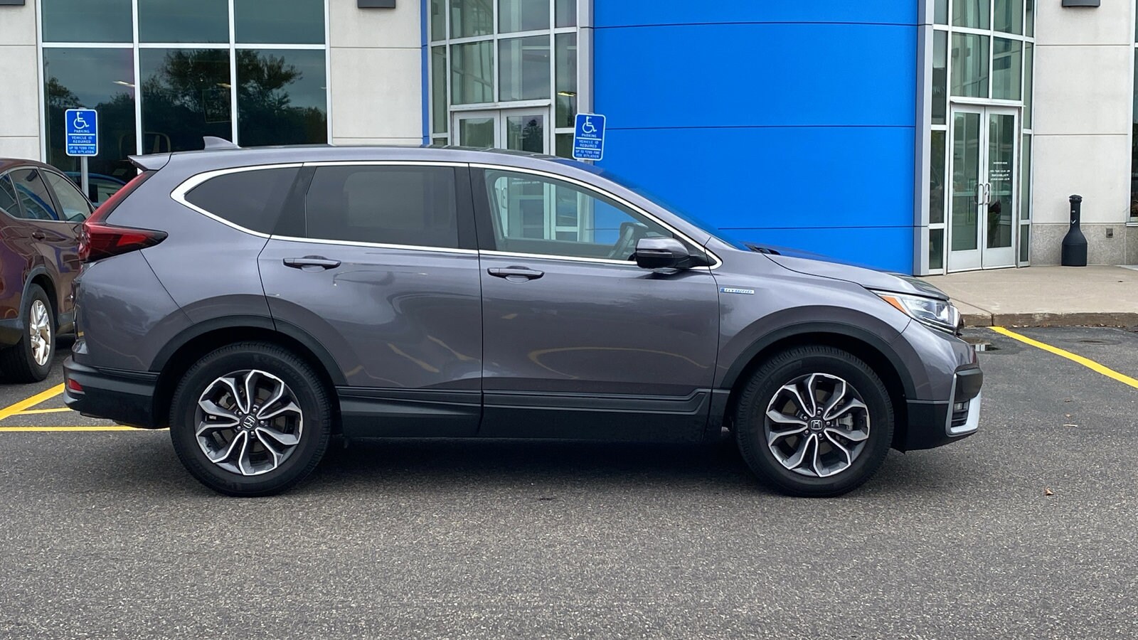 2022 Honda CR-V Hybrid EX photo 4