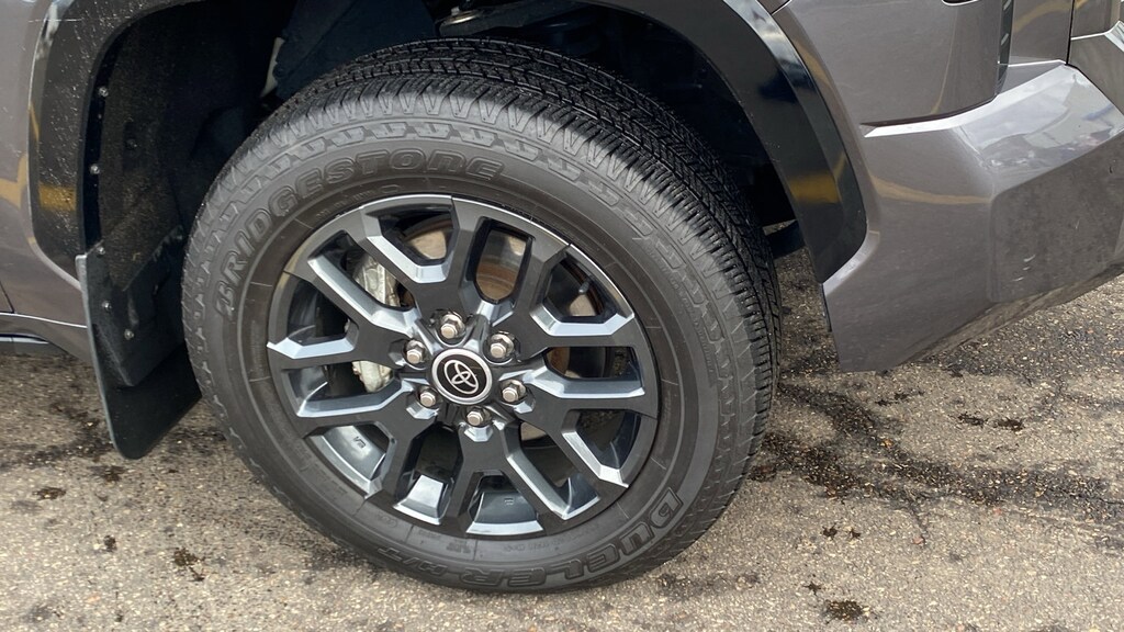 Used 2023 Toyota Tundra 4WD Platinum Platinum CrewMax 5.5 Bed