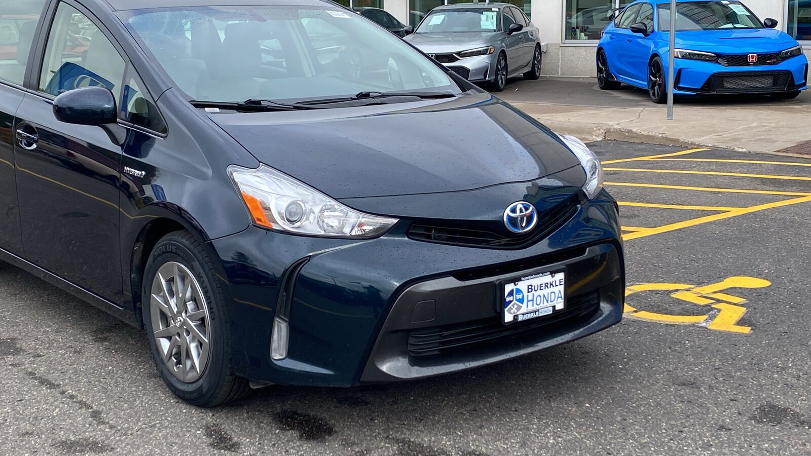 2017 Toyota Prius V Two photo 2
