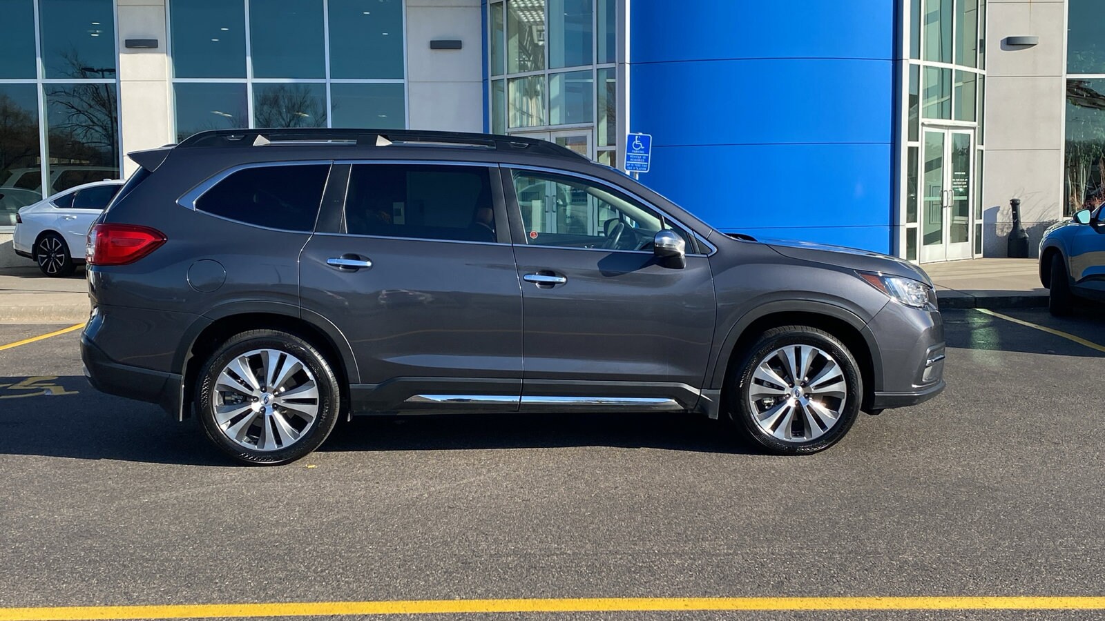 2019 Subaru Ascent Touring photo 4
