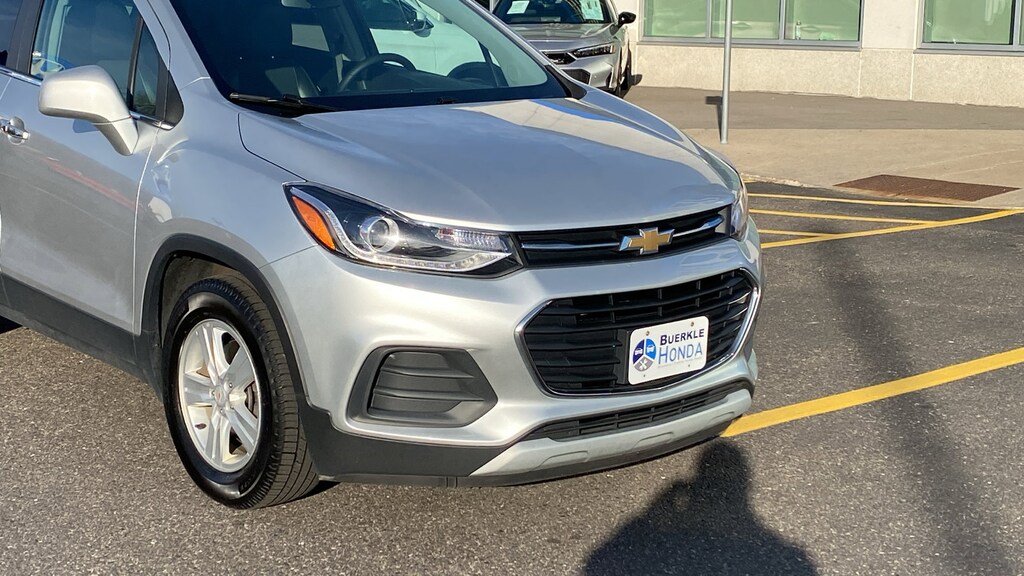 Used 2017 Chevrolet Trax LT FWD LT