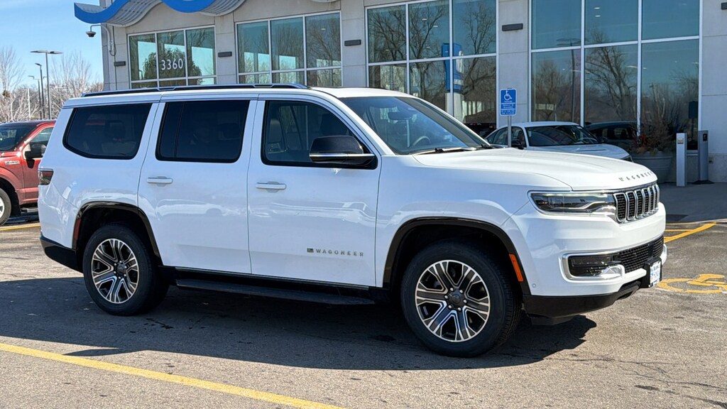 Used 2023 Jeep Wagoneer 4x4