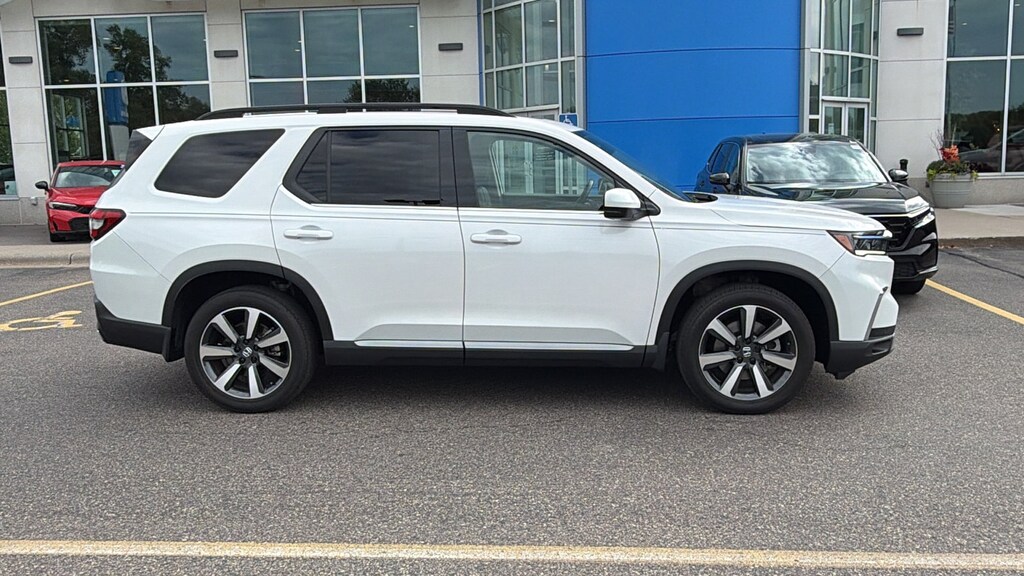 Certified 2025 Honda Pilot Touring Touring AWD