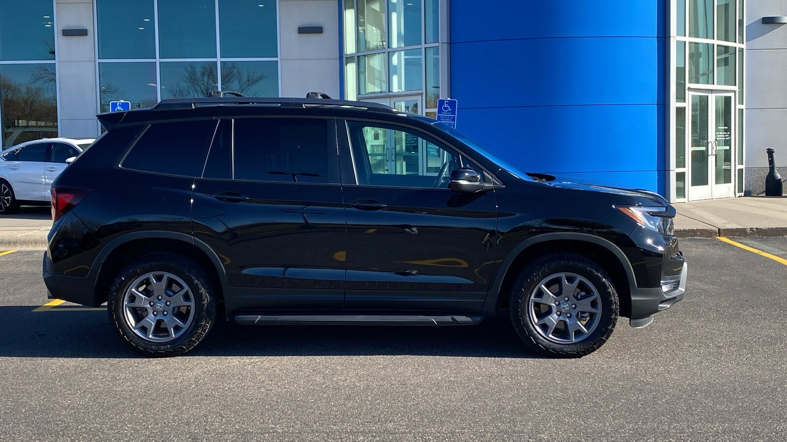 2025 Honda Passport TrailSport photo 4