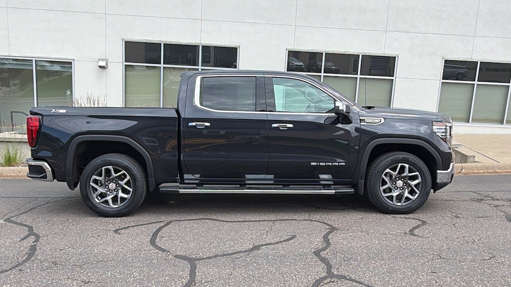 Used 2023 GMC Sierra 1500 SLT 4WD Crew Cab 147 SLT