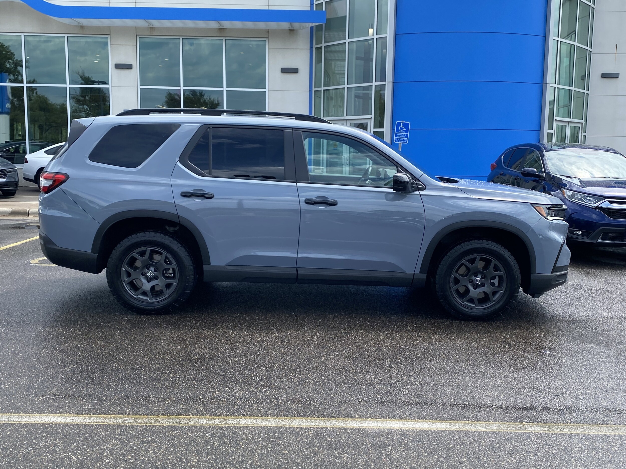 2024 Honda Pilot TrailSport photo 4