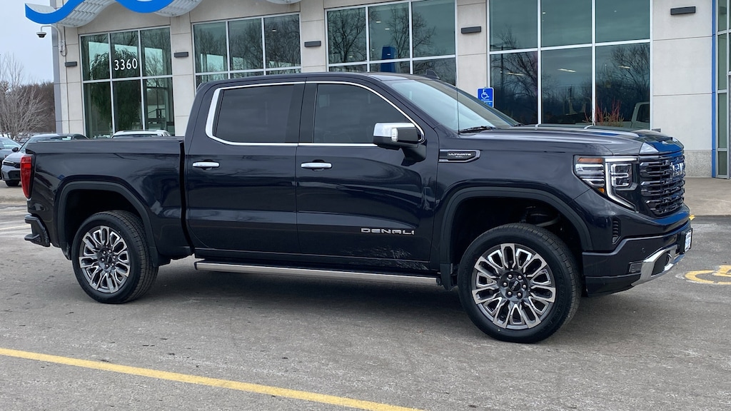 Used 2023 GMC Sierra 1500 Denali Ultimate 4WD Crew Cab 147 Denali Ultimate