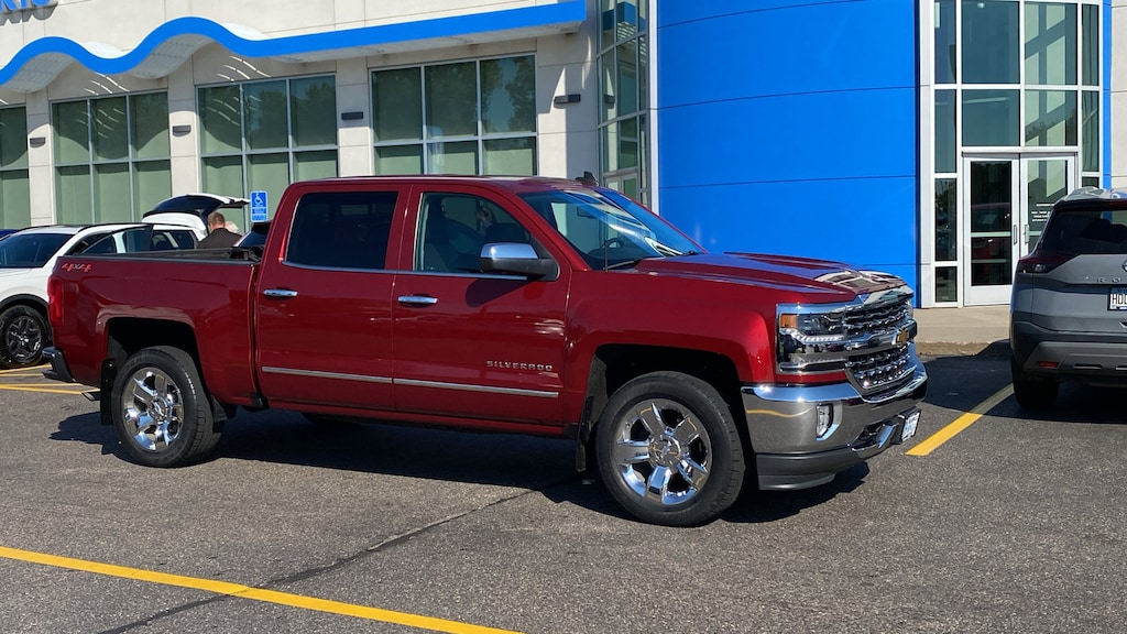Used 2018 Chevrolet Silverado 1500 LTZ 4WD Crew Cab 143.5 LTZ w/1LZ