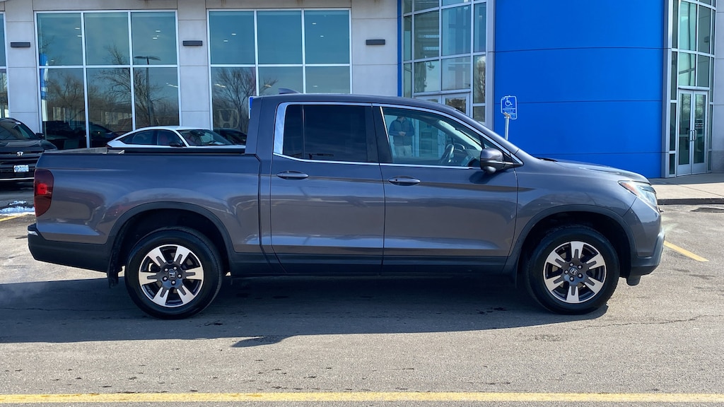 Certified 2017 Honda Ridgeline RTL-T RTL-T 4x4 Crew Cab 5.3 Bed
