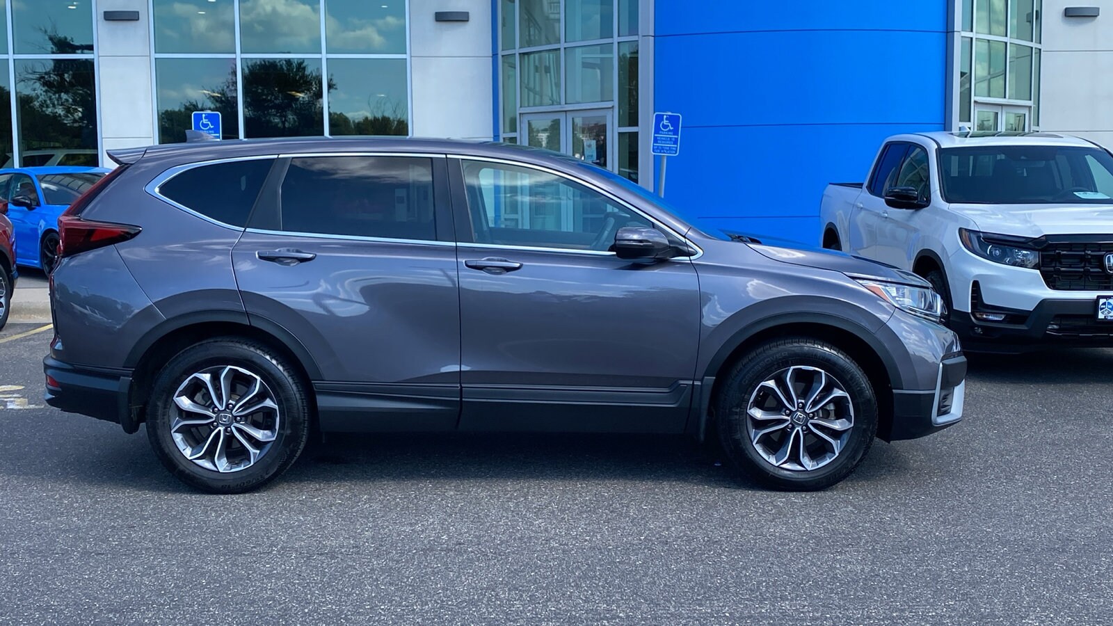 2022 Honda CR-V EX photo 2