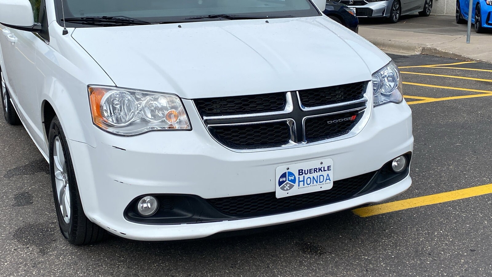 2020 Dodge Grand Caravan SXT photo 2