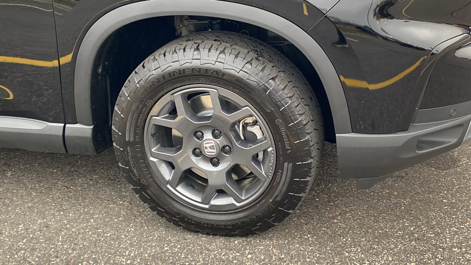 2025 Honda Pilot TrailSport photo 3