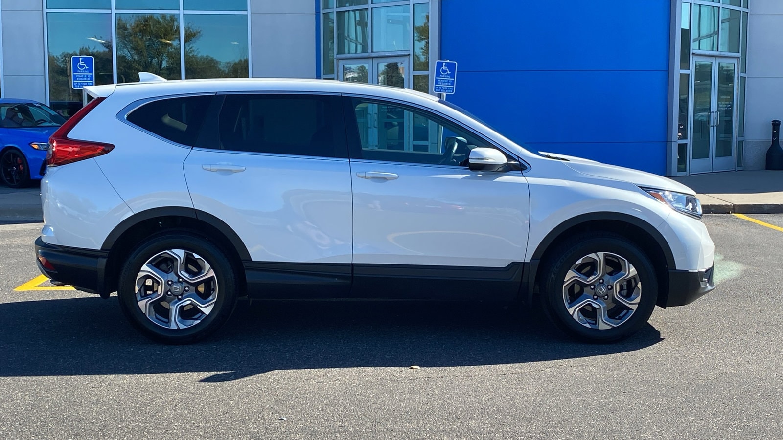 2019 Honda CR-V EX-L photo 3