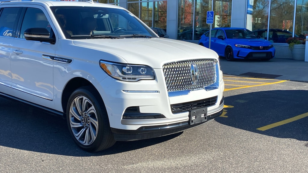 Used 2024 Lincoln Navigator L Reserve Reserve 4x4