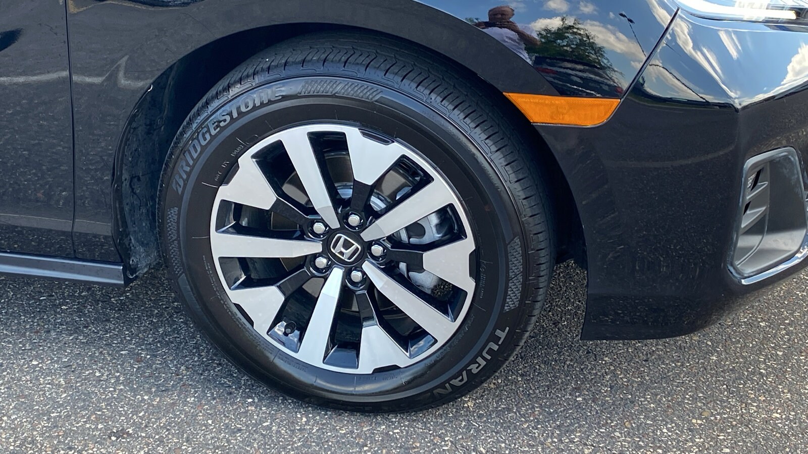 2025 Honda Odyssey EX-L photo 2