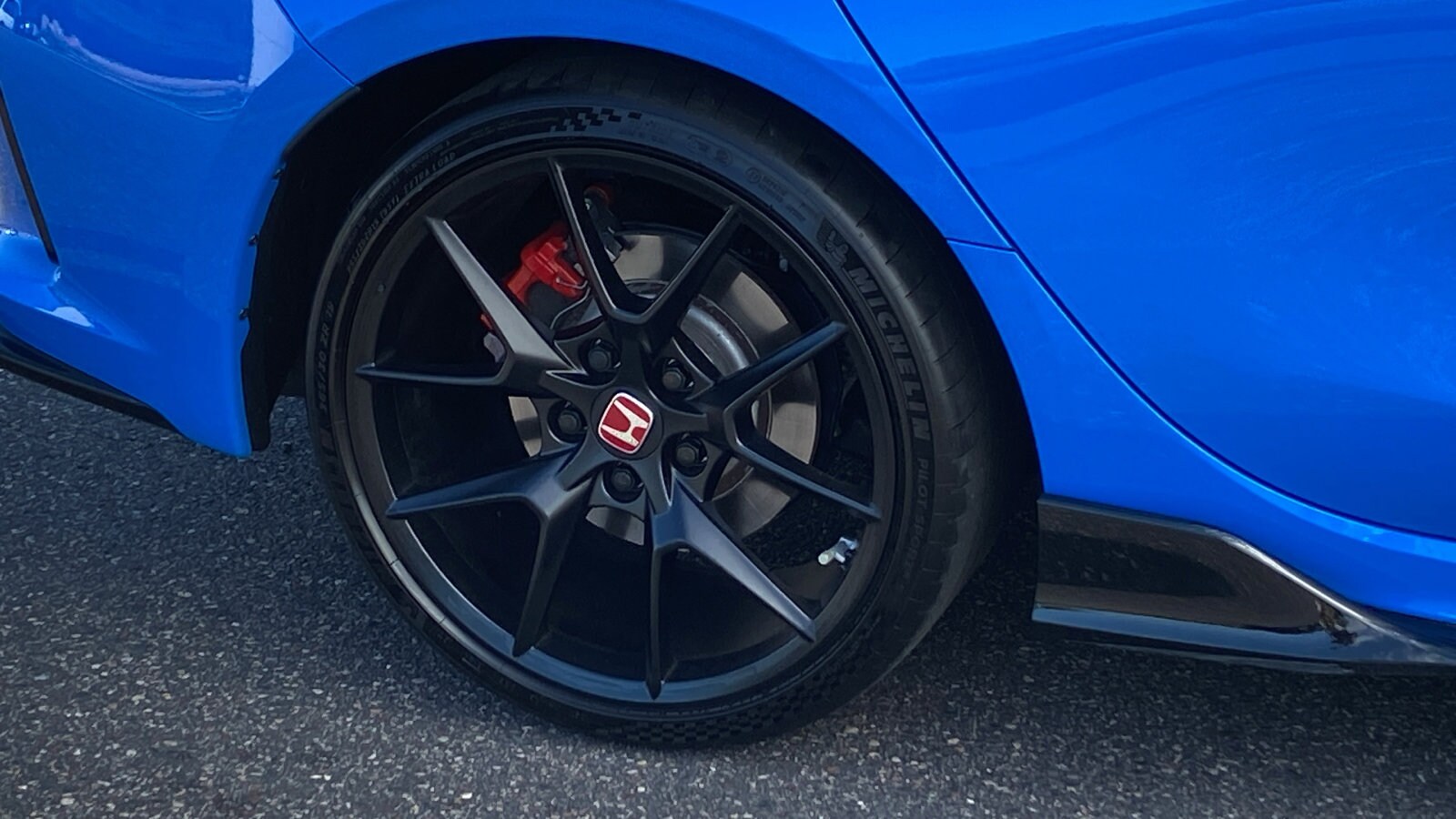 2025 Honda Civic Type R Hatchback photo 3