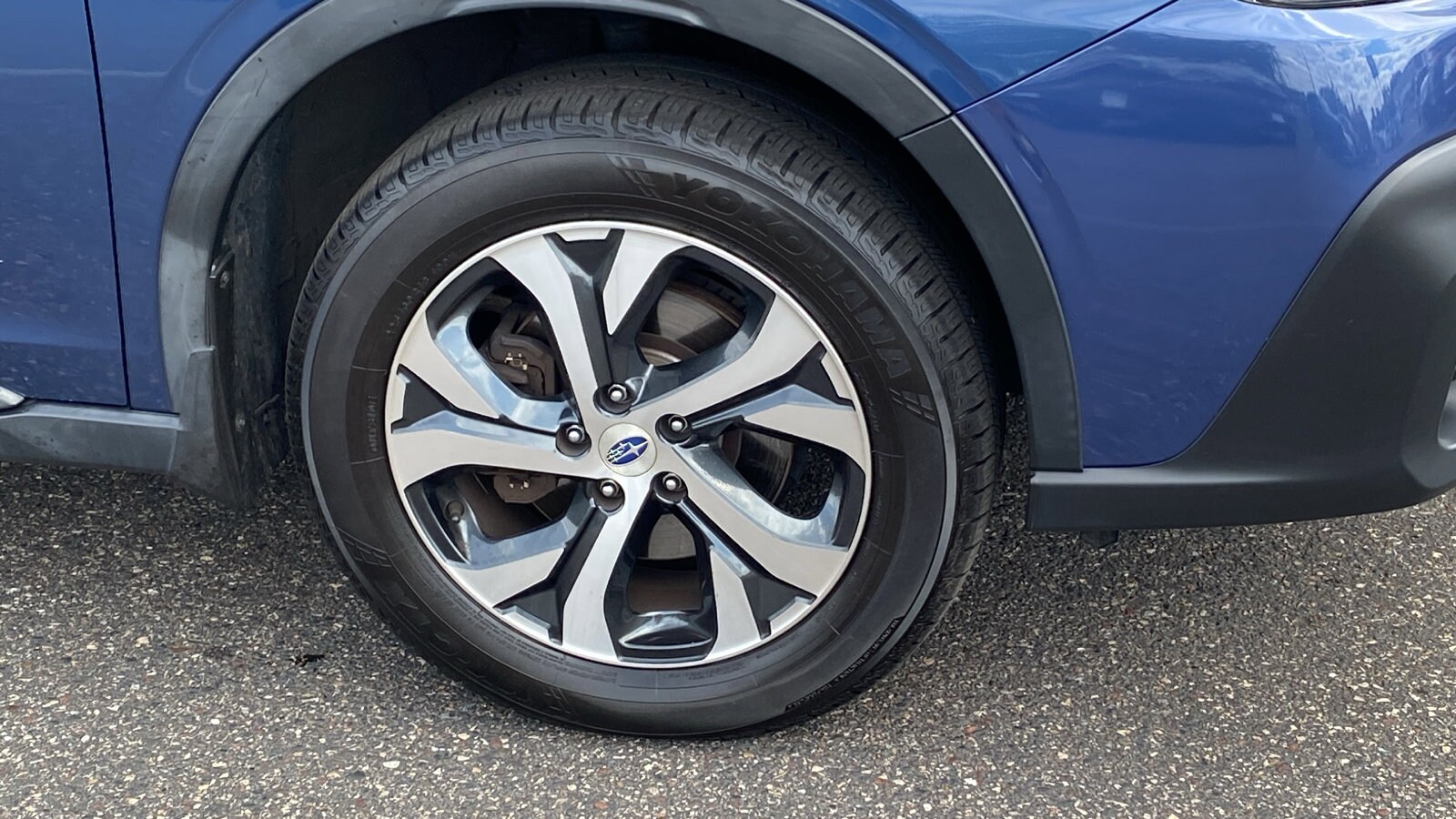2020 Subaru Outback Limited photo 3