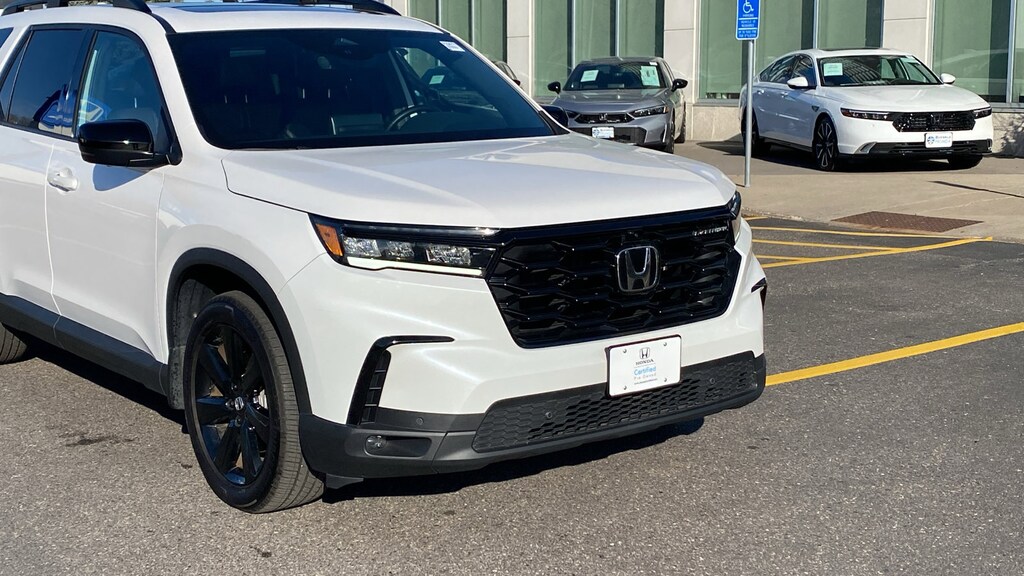 Certified 2025 Honda Pilot Black Edition Black Edition AWD