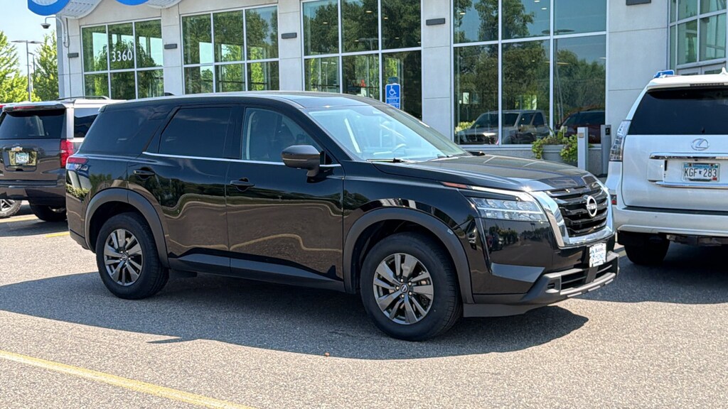 Used 2022 Nissan Pathfinder S S 4WD