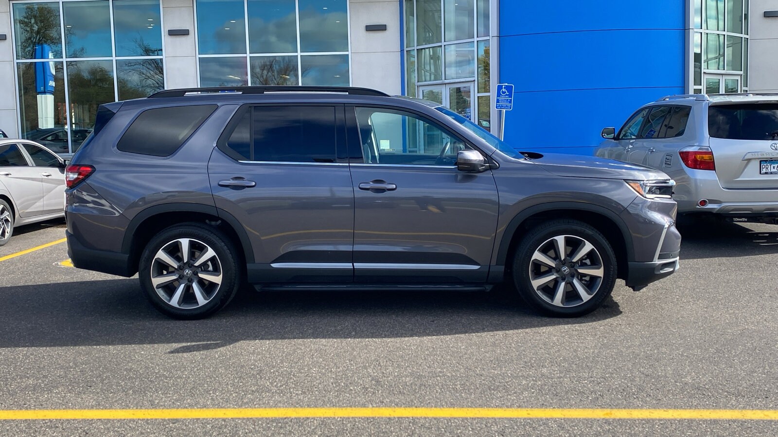 2024 Honda Pilot Elite photo 4