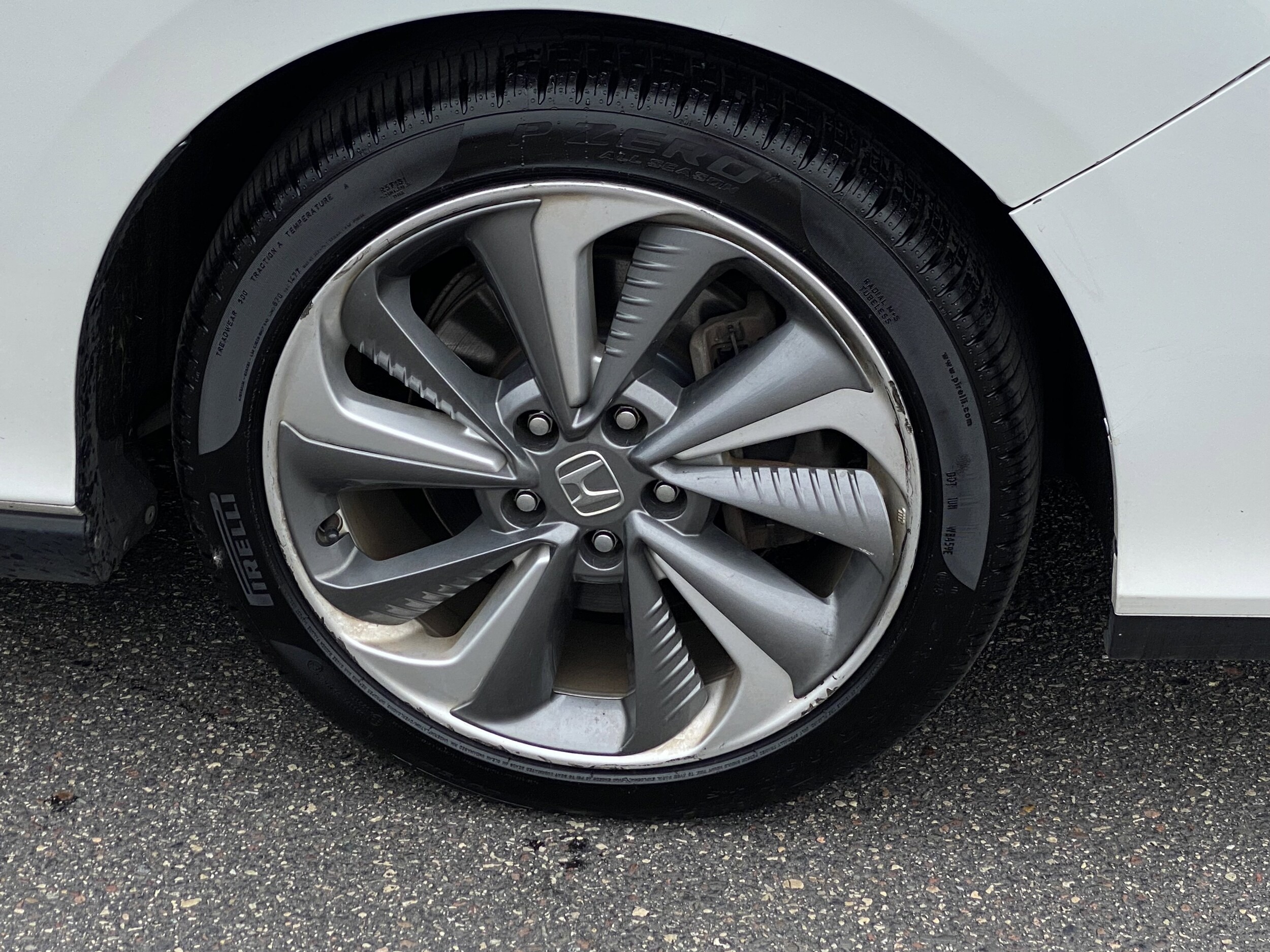 2018 Honda Clarity Plug-In Hybrid Touring photo 3