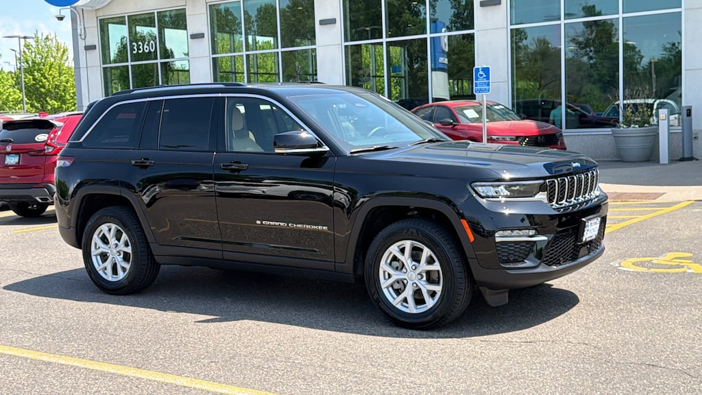 Used 2023 Jeep Grand Cherokee Limited Limited 4x4