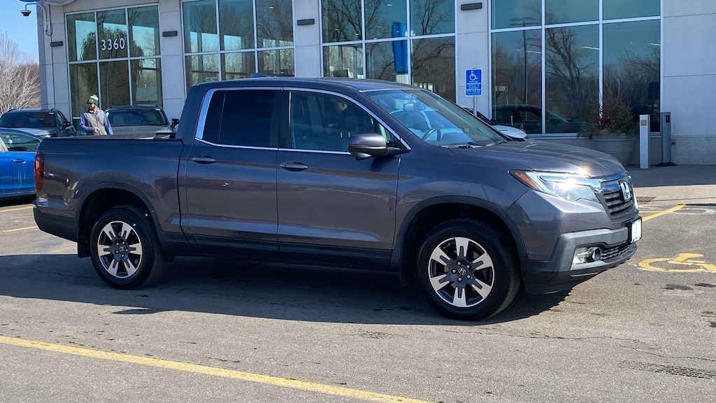 Certified 2017 Honda Ridgeline RTL-T RTL-T 4x4 Crew Cab 5.3 Bed