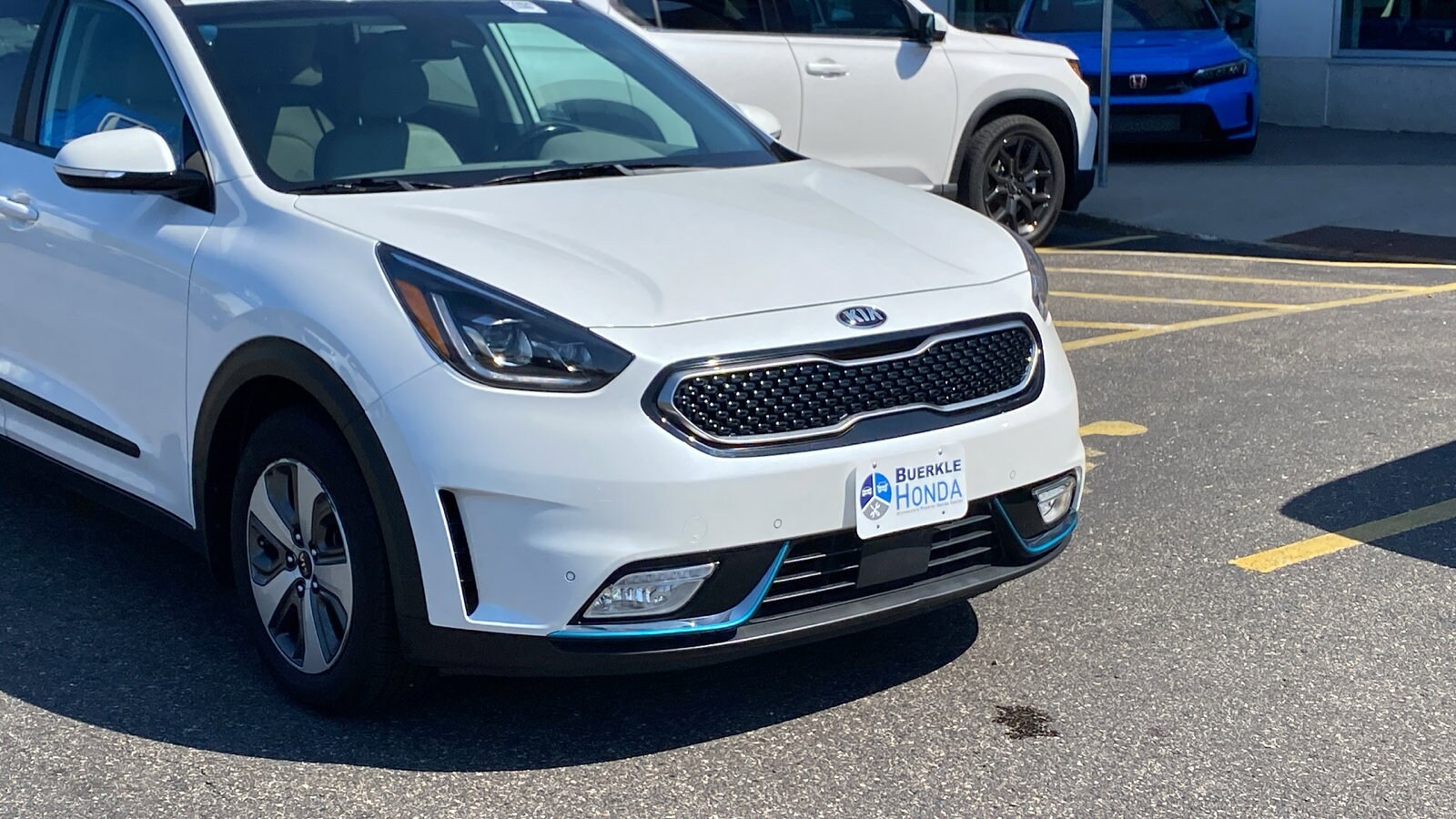 2019 Kia Niro Plug-In Hybrid EX Premium photo 2
