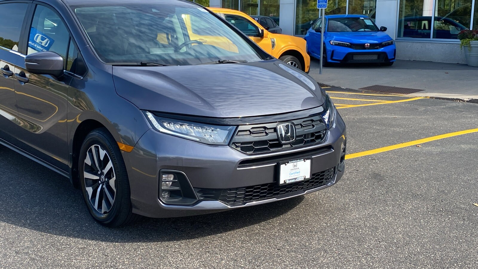 2025 Honda Odyssey EX-L photo 2