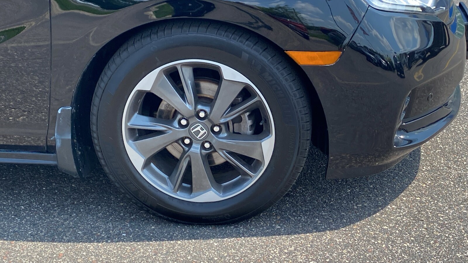 2023 Honda Odyssey Elite photo 3