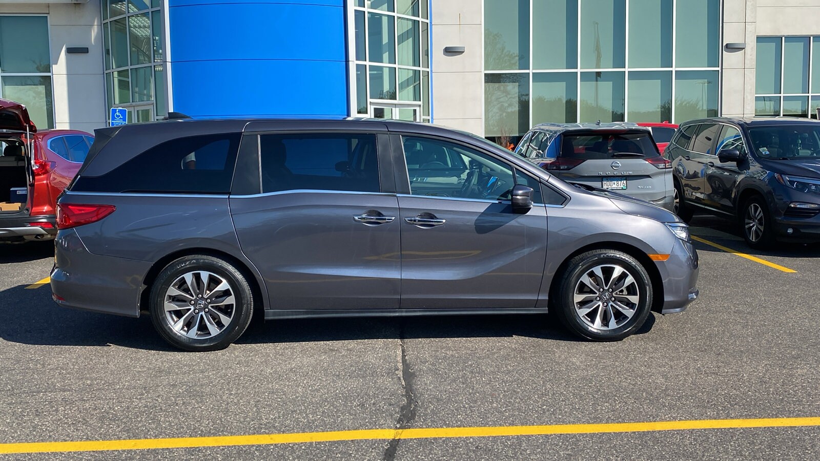 2023 Honda Odyssey EX-L photo 3