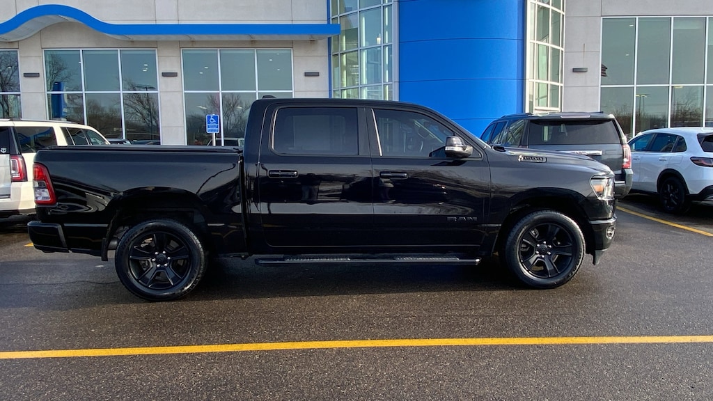 Used 2022 Ram 1500 Big Horn Big Horn 4x4 Crew Cab 57 Box