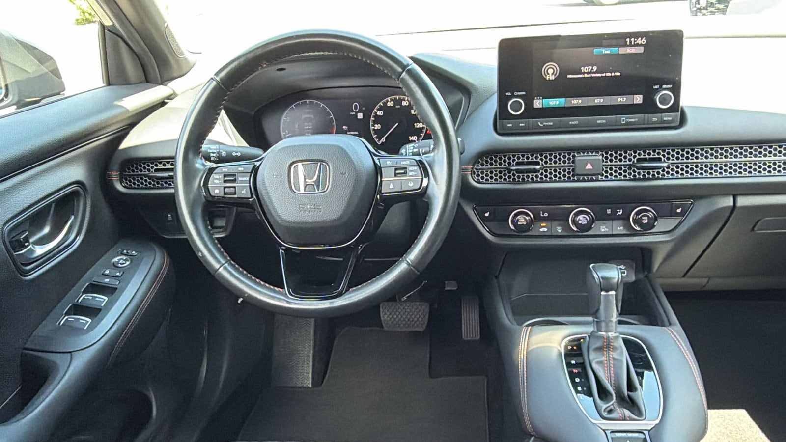 2025 Honda HR-V Sport - Photo 17